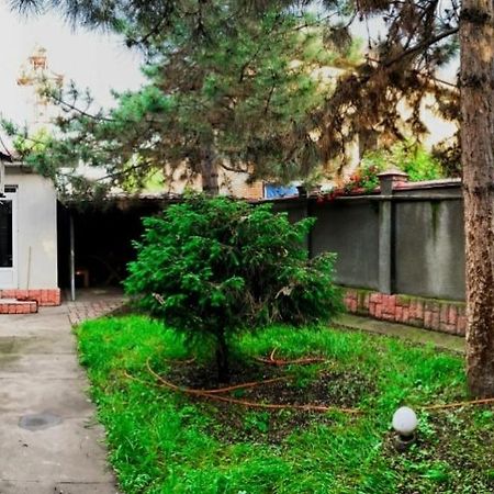Ala-Bel Guesthouse Bischkek Exterior foto